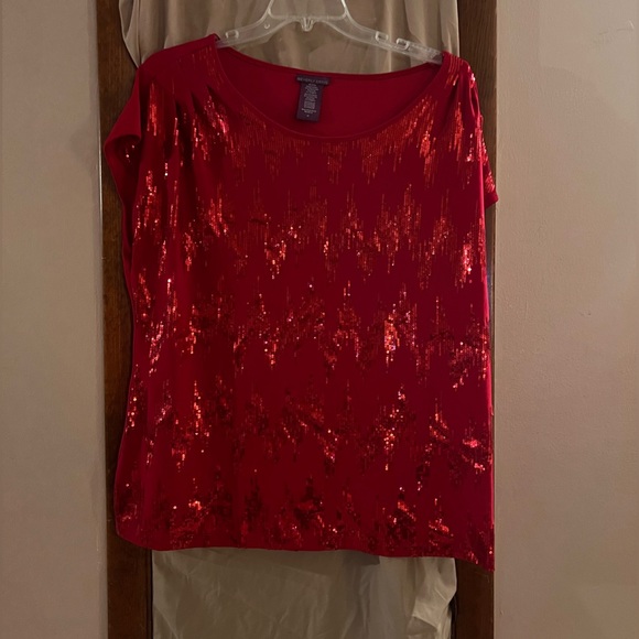 Sequin Holiday party blouse. 5% spandex. - Picture 4 of 4